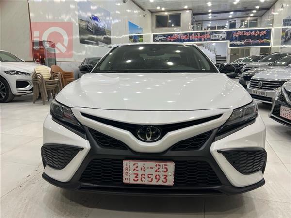 تويوتا كامري 2023 للبيع في العراق - زاخو